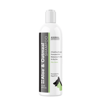 Shampoo bottle for animals with aloe and oatmeal 